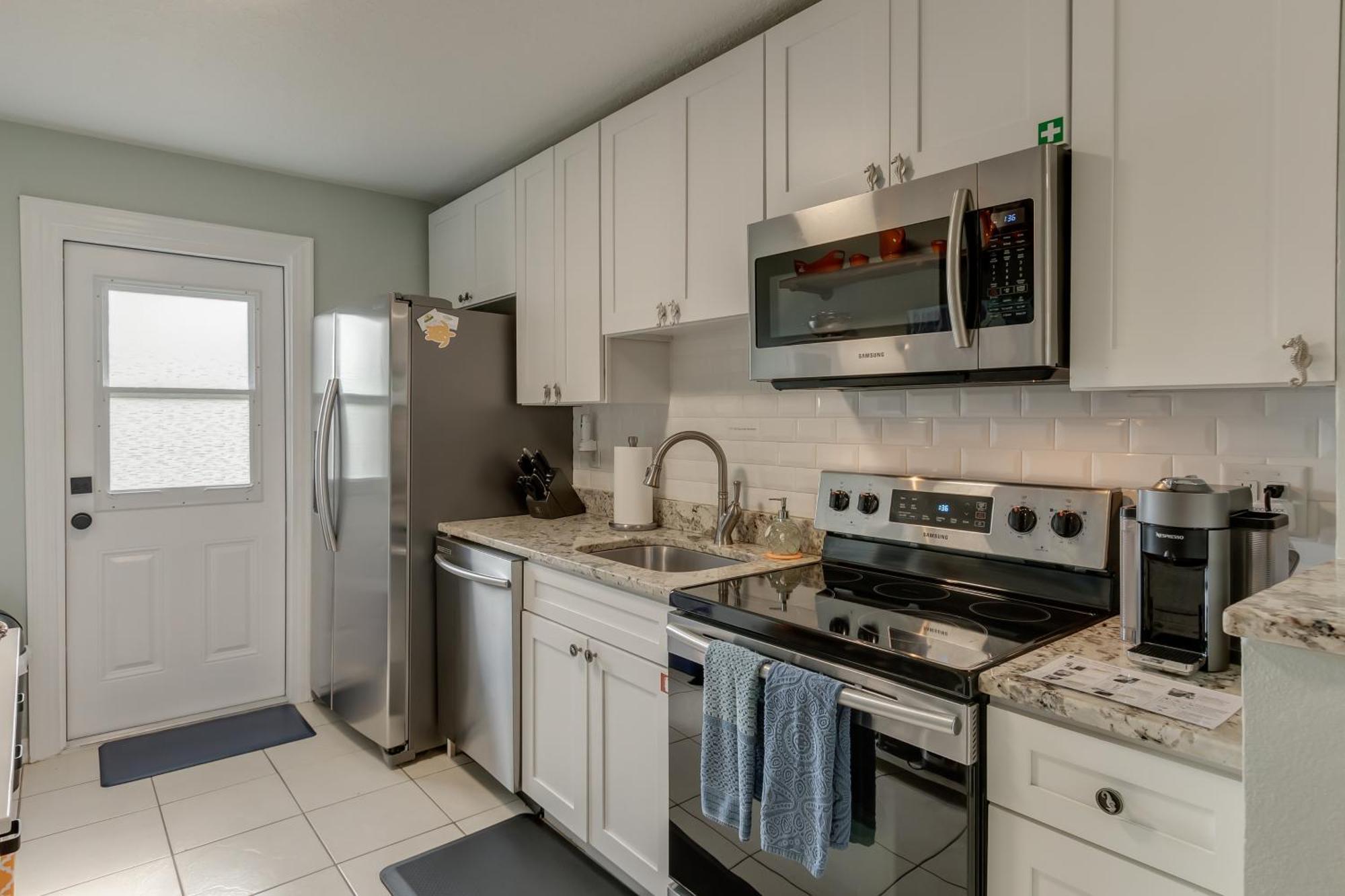 Tranquility Seahorse Suite - Oceanfront Paradise! Melbourne Beach Eksteriør billede